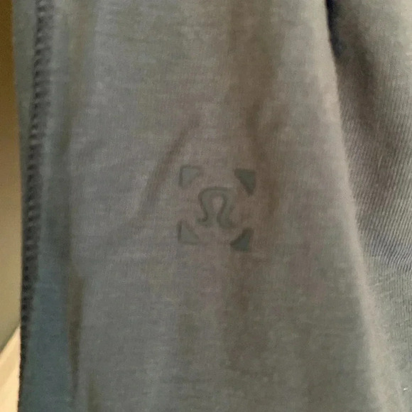 Lululemon blue v neck t-shirt size medium - Picture 4 of 5